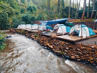 BANDUNG, Lembah Pinus Rahong Riverside Camp